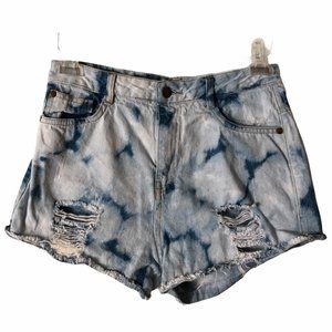 36 point 5 Hi Wais Denim Distressed Tie Dyed Short